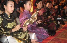 Khai thác di sản Hát Văn trong phát triển Du lịch ở Bắc Giang