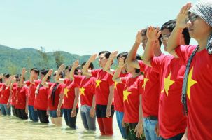 Phấn đấu đạt và vượt mục tiêu 37,5 triệu lượt khách du lịch nội địa trong năm 2015