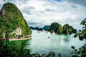 Top 10 địa điểm du lịch hấp dẫn nhất Việt Nam