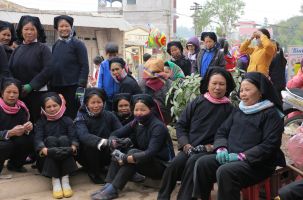 Du xuân chợ Thác Lười