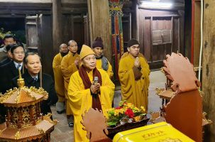 Trang trọng lễ rước bài vị Tam Tổ Trúc Lâm từ chùa Vĩnh Nghiêm lên Tây Yên Tử