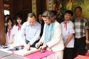  Việt Nam đã vươn lên vị trí thứ 3 trong top 5 quốc gia châu Á có lượng khách quốc tế quay lại cao nhất