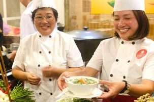 Ẩm thực - “Mỏ vàng” phát triển du lịch