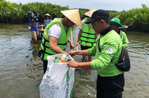 ''Nói không'' với rác thải nhựa trong hoạt động du lịch