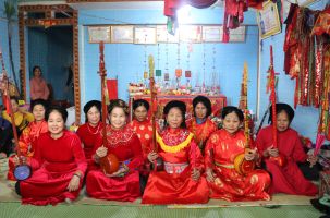 ĐỘC ĐÁO NGHI LỄ LẨU THEN NGƯỜI NÙNG HUYỆN  LỤC NGẠN