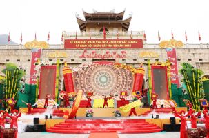 Tây Yên Tử, giữa hai bờ hư thực