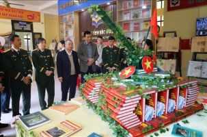 Thư Viện tỉnh: Trưng bày “Quân đội nhân dân Việt Nam – 80 năm tự hào truyền thống anh hùng”