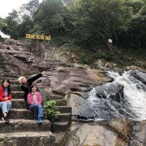 Suối Mỡ đón 135 nghìn lượt khách