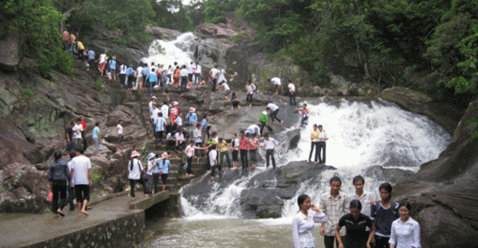 Liên kết để phát triển du lịch văn hóa tâm linh sinh thái khu vực Đông - Tây Yên Tử