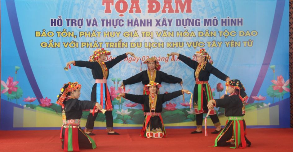 GIÁ TRỊ VĂN HÓA TRUYỀN THỐNG  ĐÚC KẾT TRONG ĐIỆU HÁT DÂN CA DÂN TỘC DAO