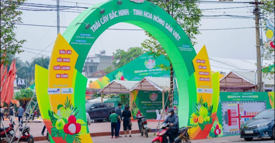 Tỉnh Bắc Ninh tổ chức xe miễn phí đưa đón khách tham quan lễ hội trái cây năm 2025