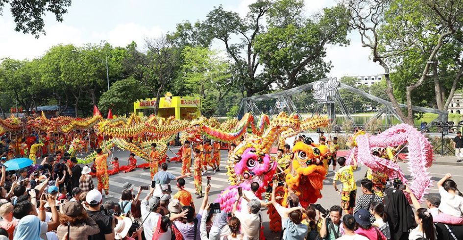 Ra mắt nhiều tour du lịch mới trong Festival Thu Hà Nội 2024