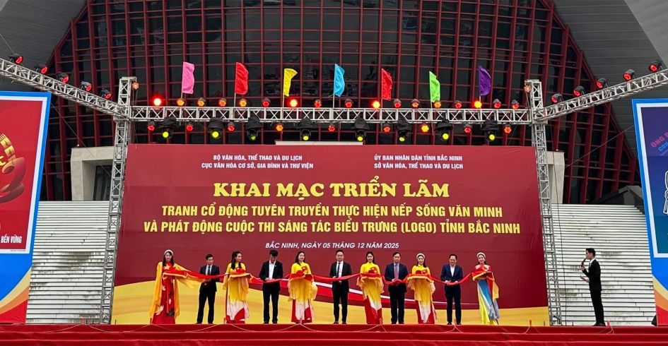 Khai mạc Triển lãm tranh cổ động tấm lớn và phát động Cuộc thi sáng tác Biểu trưng (logo) tỉnh Bắc Ninh