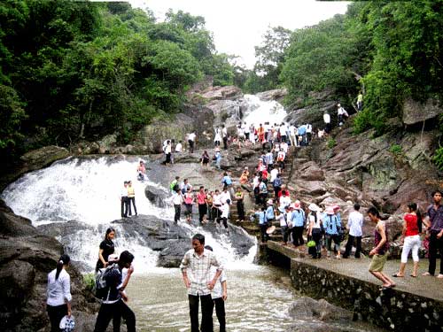 Khu thắng cảnh suối Mỡ