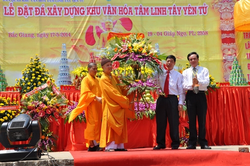 Kết nối tuyến du lịch Đông- Tây Yên Tử bằng mạch nguồn tâm linh 