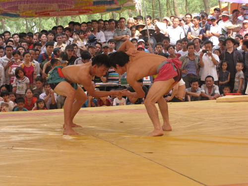 NHỮNG NÉT ĐẶC SẮC TRÊN “ĐẤT VẬT” BẮC GIANG 