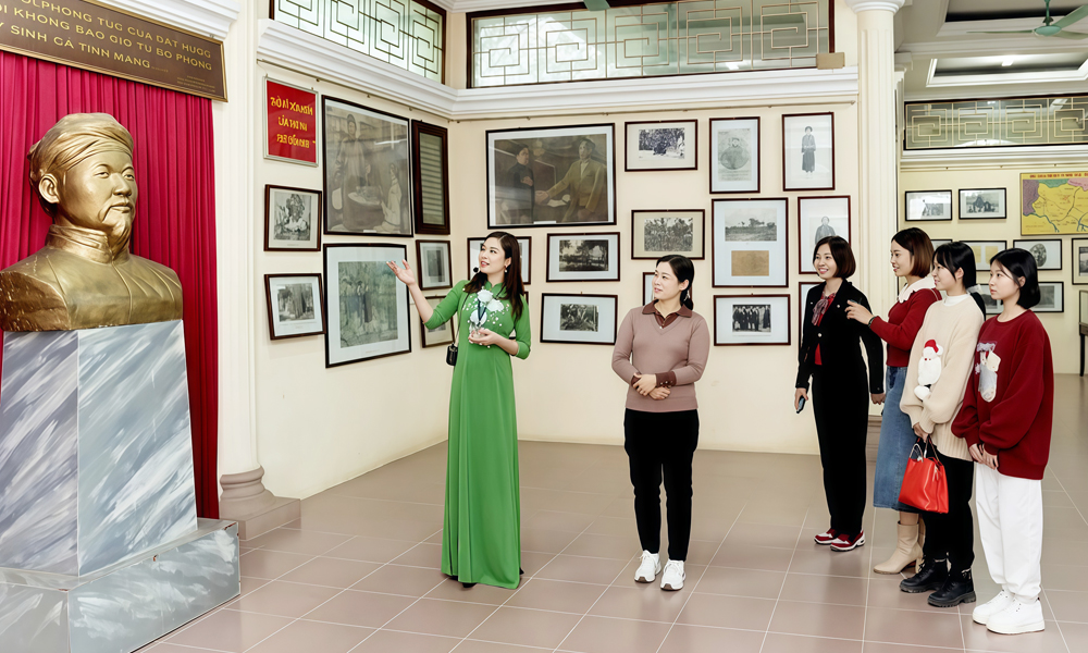 Điểm check-in ấn tượng trên cung đường Half Marathon Báo Bắc Giang