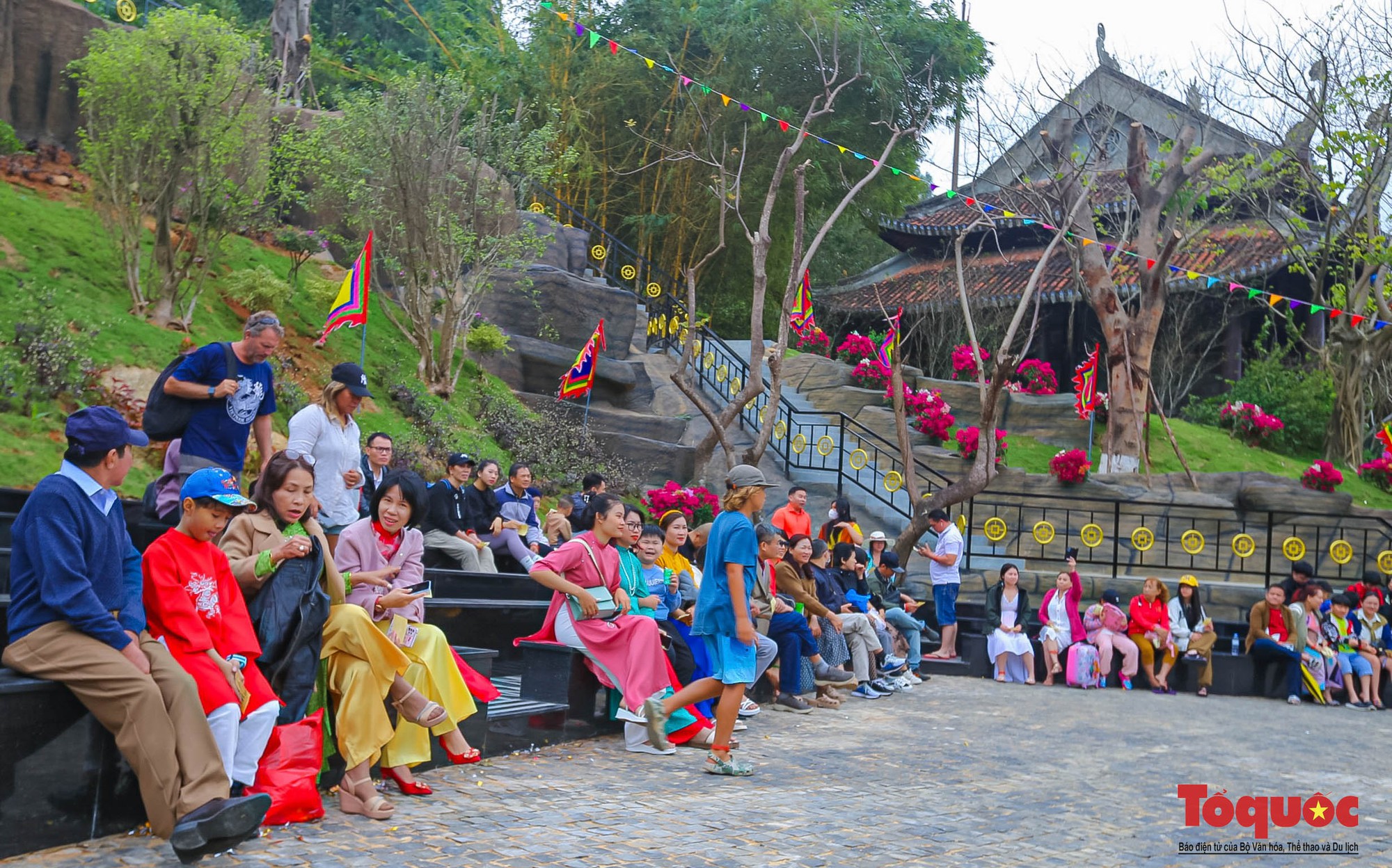 Du lịch Việt Nam và mục tiêu đón 18 triệu lượt khách quốc tế (Bài 1): Tạo động lực để 