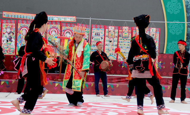 Người Dao bản Mậu và việc cần nỗ lực giữ gìn bảo tồn phát huy giá trị văn hóa truyền thống dân tộc