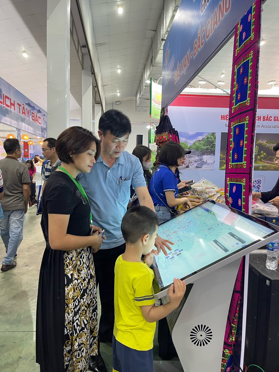 Bắc Giang thúc đẩy phát triển du lịch, đảm bảo  thực hiện tốc độ tăng trưởng kinh tế hai con số 