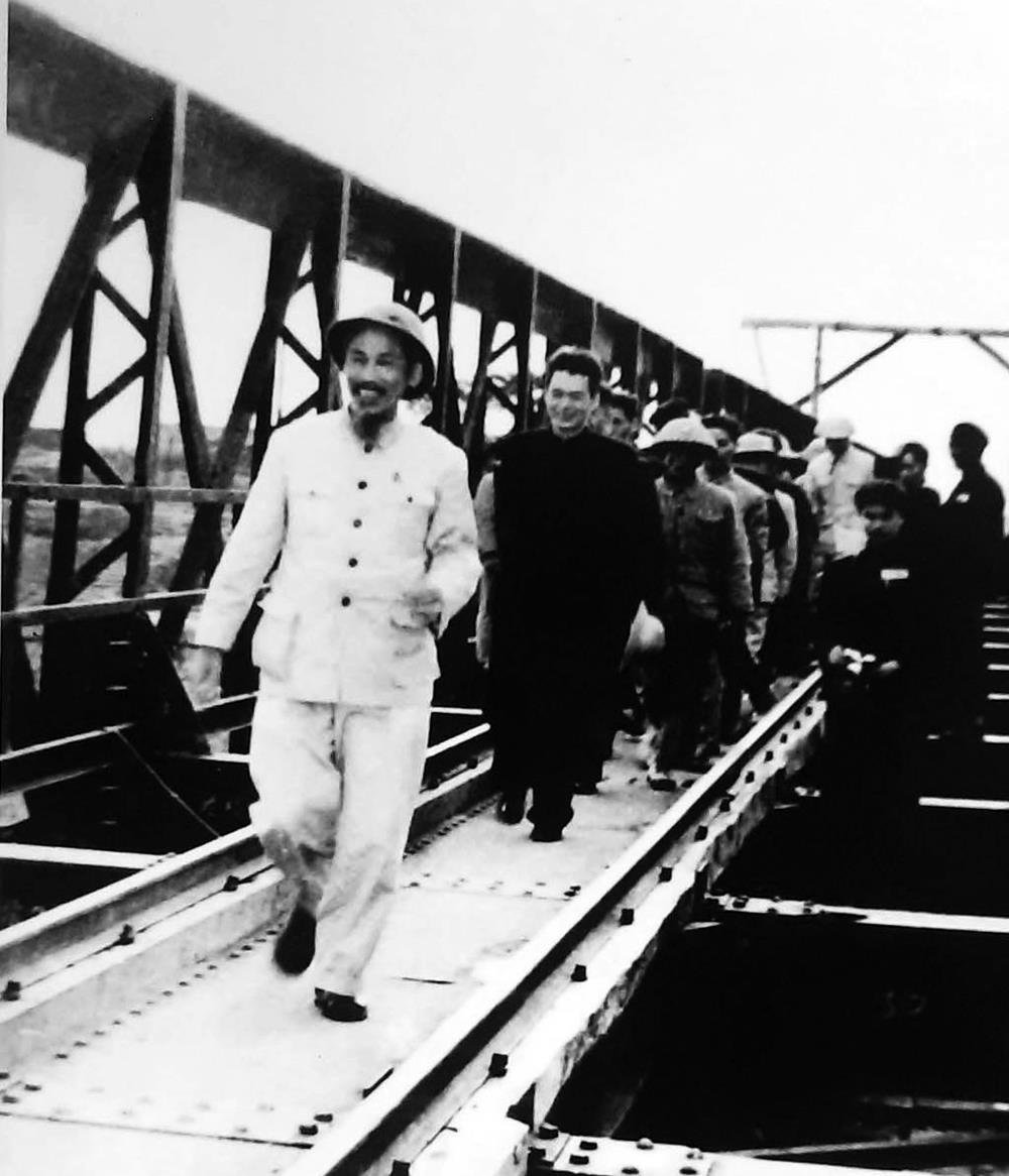 Di tích cầu Sông Thương - ngày ấy, bây giờ