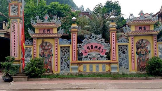 DU LỊCH TÂM LINH QUA CÁC NGÔI ĐỀN THỜ THÁNH MẪU Ở ĐÔI BỜ SÔNG THƯƠNG