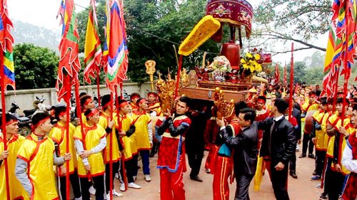 Danh lam cổ tự bên núi Y Sơn