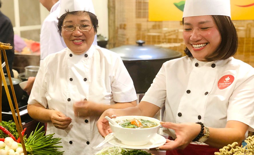 Ẩm thực - “Mỏ vàng” phát triển du lịch