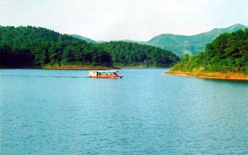 Quảng b&aacute; du lịch, Bắc Giang, TP Hồ Ch&iacute; Minh, Hồ Khu&ocirc;n Thần, vải thiều, mỳ Chũ