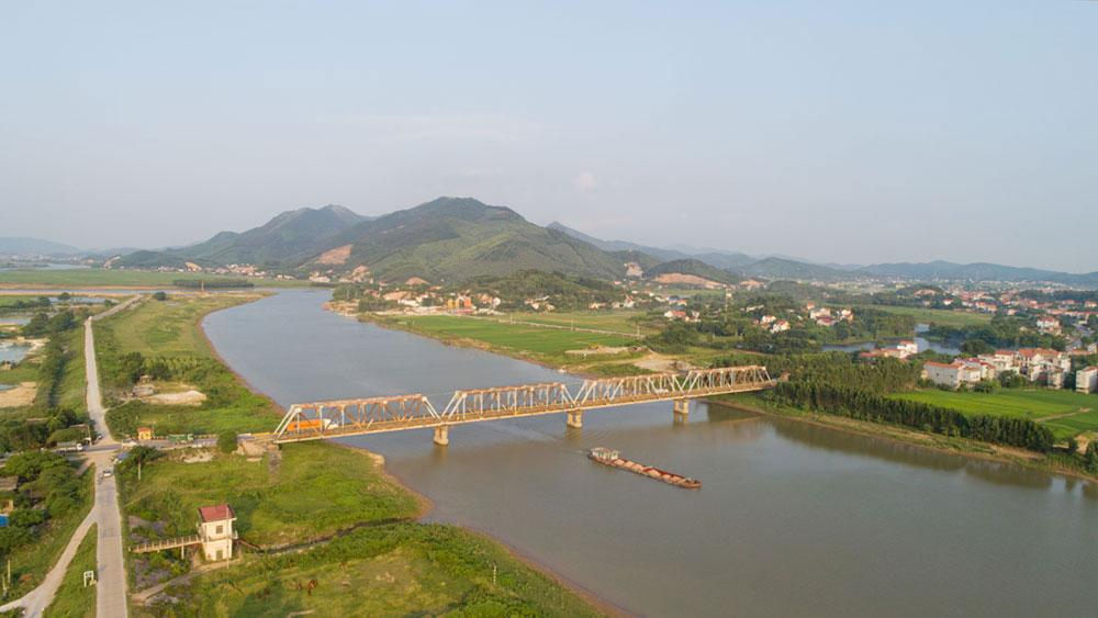 Sông Lục, núi Huyền. Sông Lục, núi Huyền.