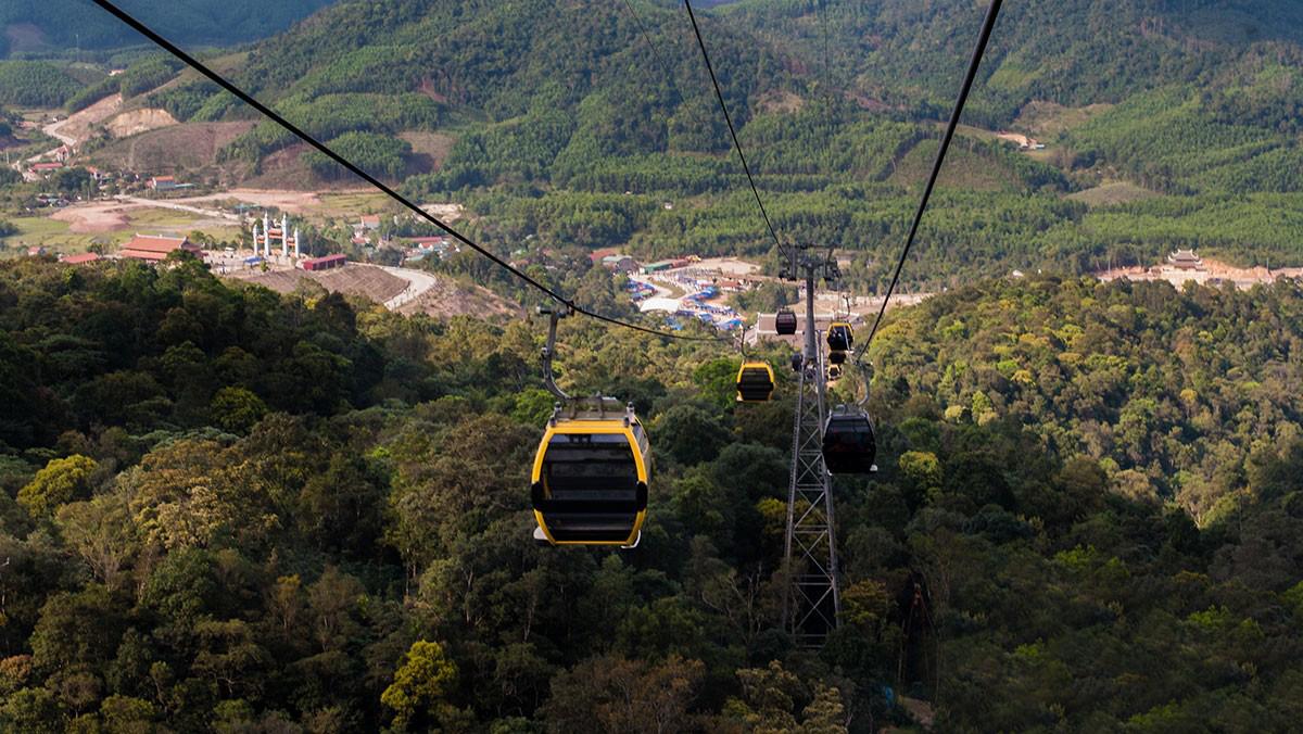 Cáp treo Tây Yên Tử. Cáp treo Tây Yên Tử.