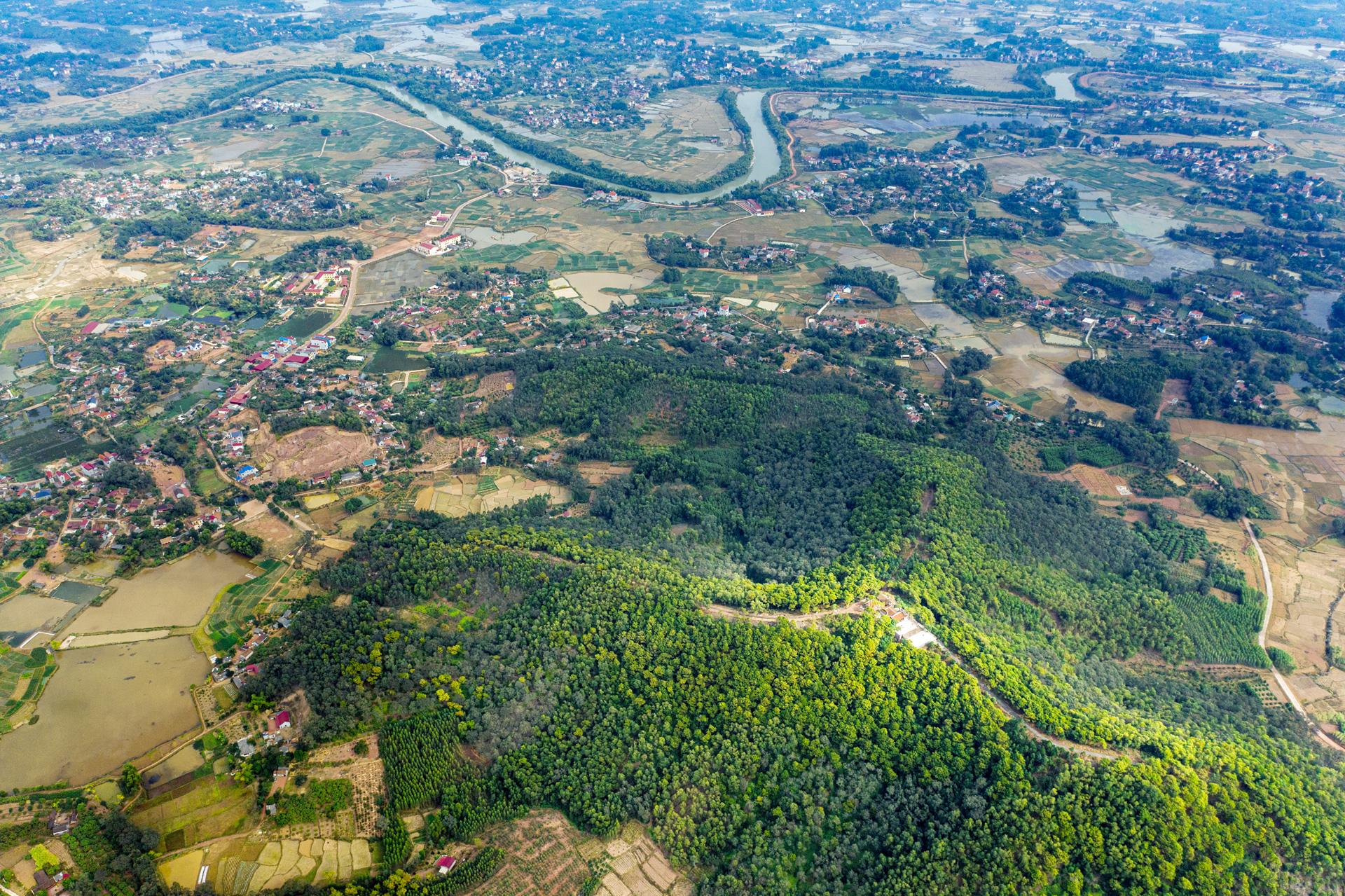 Khu di tích núi Dành, hội tụ, sắc màu văn hóa, sản vật tiến Vua, nem nướng Liên Chung, sông Thương, điểm du lịch