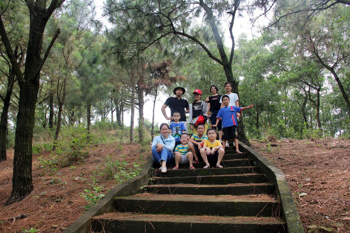 Khu di tích núi Dành, hội tụ, sắc màu văn hóa, sản vật tiến Vua, nem nướng Liên Chung, sông Thương, điểm du lịch