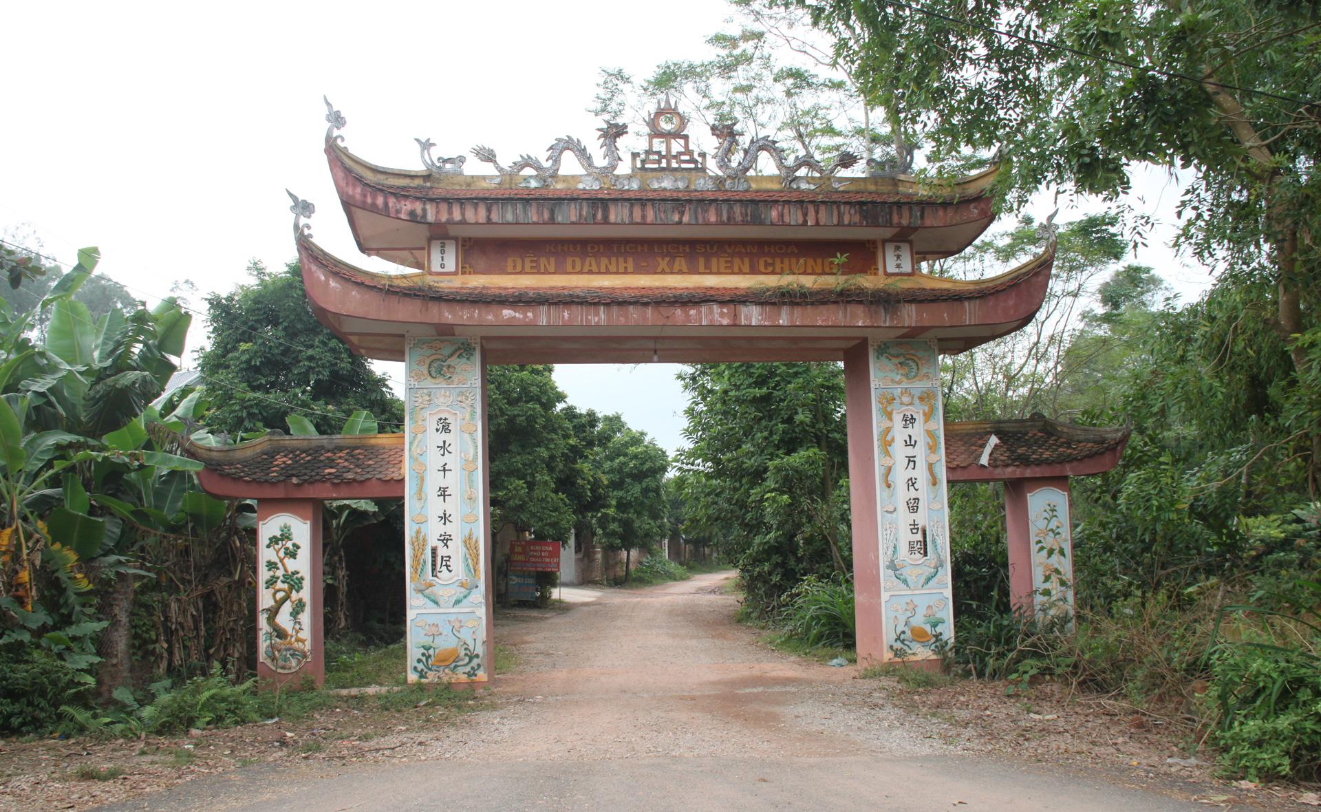 Khu di tích núi Dành, hội tụ, sắc màu văn hóa, sản vật tiến Vua, nem nướng Liên Chung, sông Thương, điểm du lịch