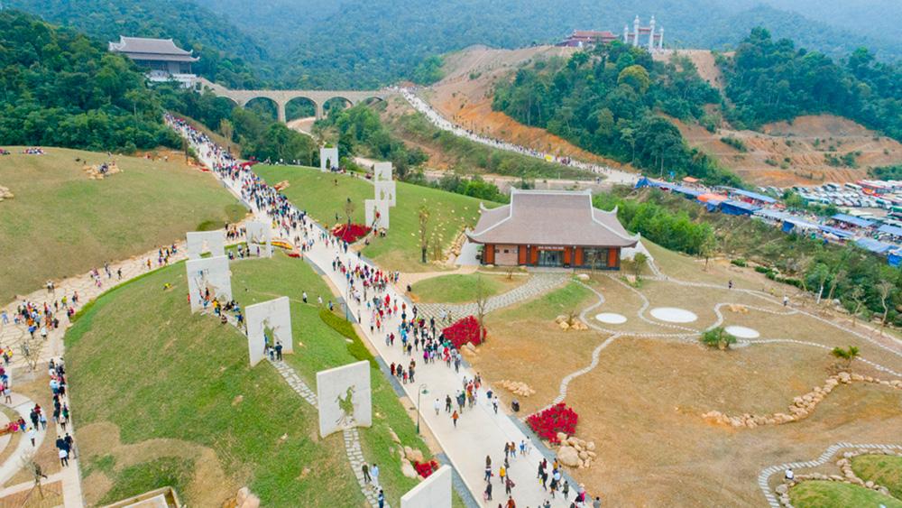 Khu du lịch tâm linh sinh thái Tây Yên Tử. Ảnh tư liệu Việt Hưng Khu du lịch tâm linh sinh thái Tây Yên Tử. Ảnh tư liệu Việt Hưng