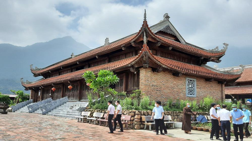 Khu du lịch tâm linh, sinh thái Tây Yên Tử là điểm đến hấp dẫn du khách. Khu du lịch tâm linh, sinh thái Tây Yên Tử là điểm đến hấp dẫn du khách.