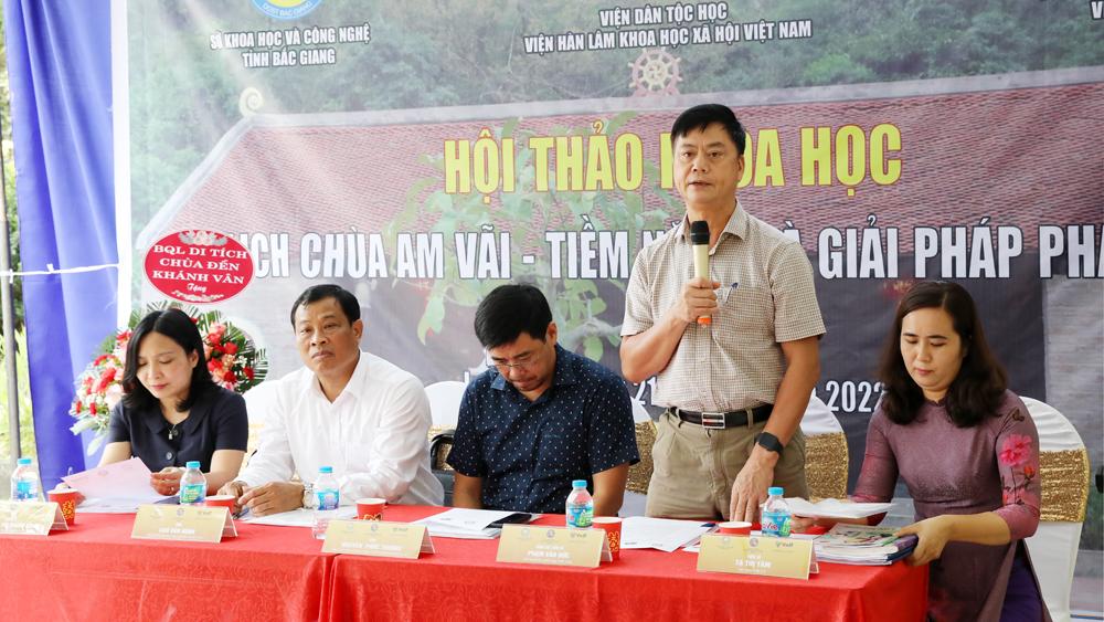 Các đồng chí chủ trì hội thảo. Các đồng chí chủ trì hội thảo.