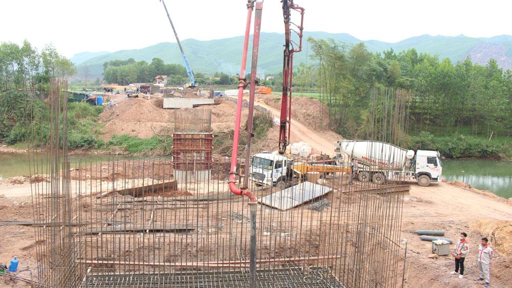 Công trường xây dựng cầu số 3 dự án đường nối quốc lộ 31 với Khu du lịch sinh thái Khe Rỗ. Công trường xây dựng cầu số 3 dự án đường nối quốc lộ 31 với Khu du lịch sinh thái Khe Rỗ.