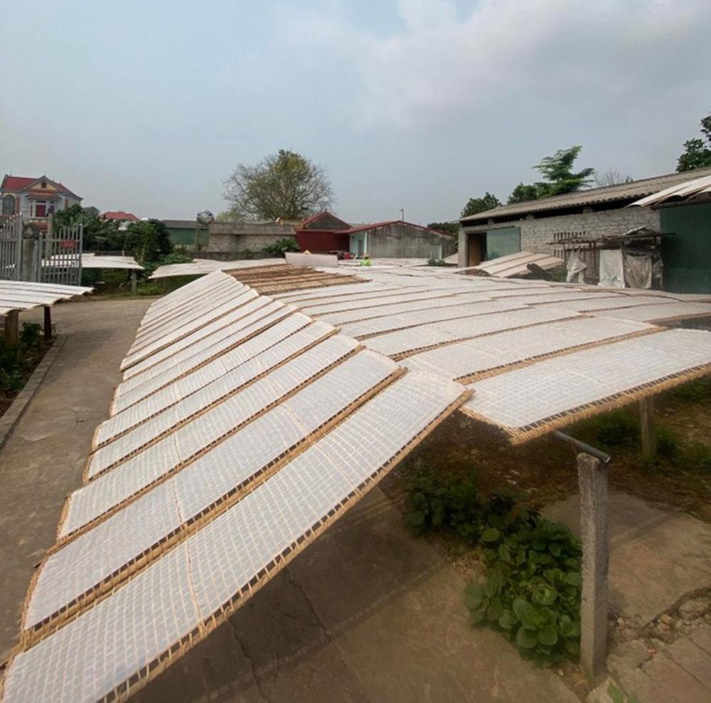 Quy trình làm mỳ thủ công. Quy trình làm mỳ thủ công.