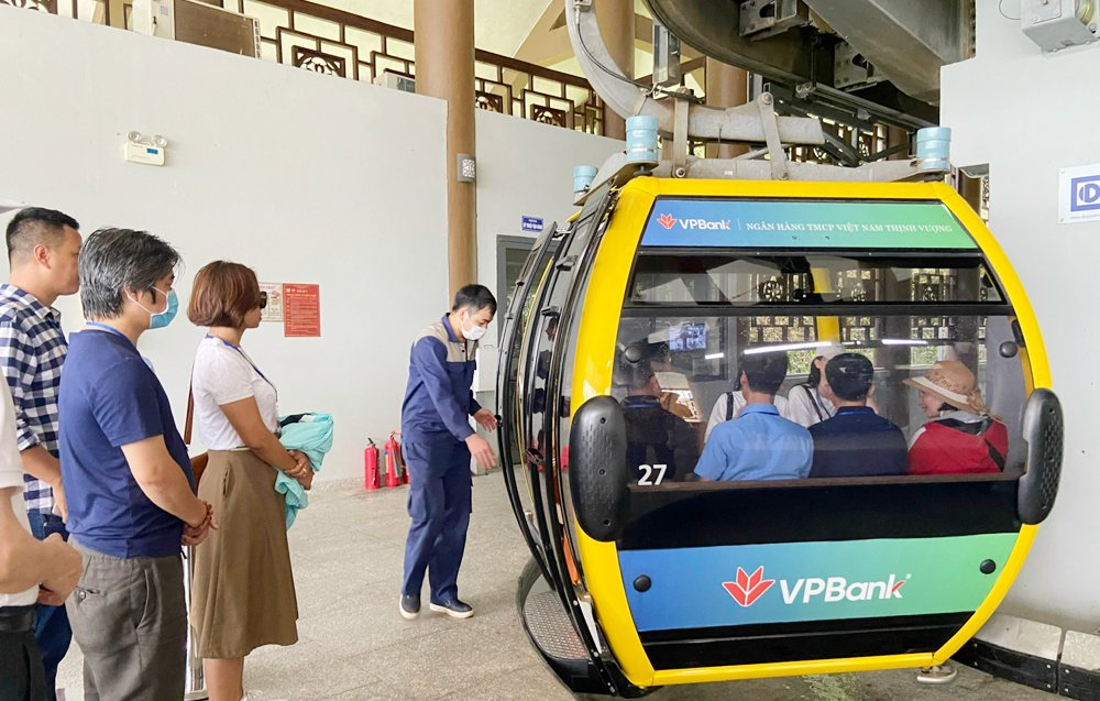 Xây dựng nguồn nhân lực chuyên nghiệp cho du lịch