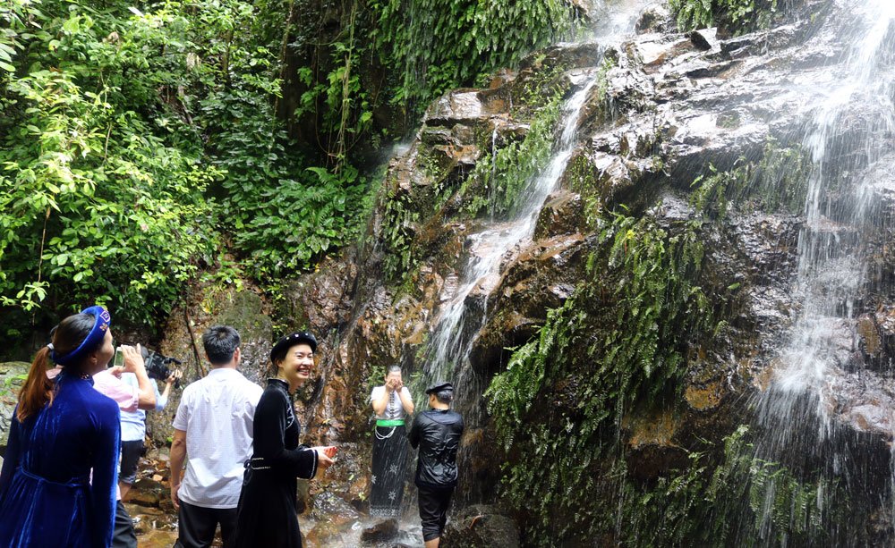 Đánh thức tiềm năng du lịch