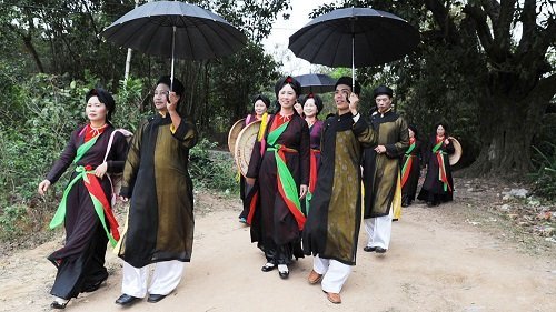 Về Việt Yên là mê quan họ